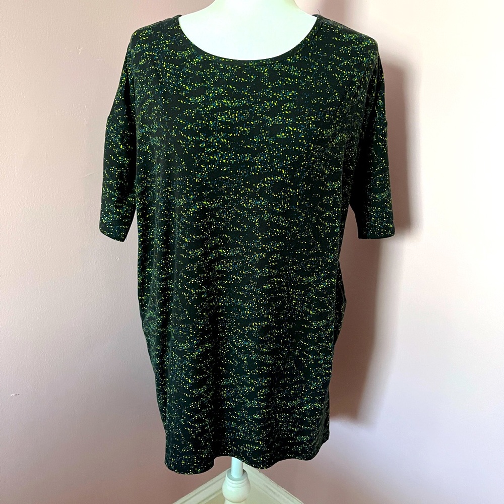 2/$10 EUC Lularoe Irma Top